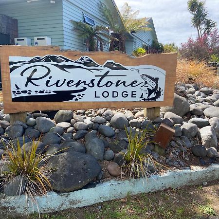 Riverstone Lodge Turangi Buitenkant foto Riverstone Lodge
